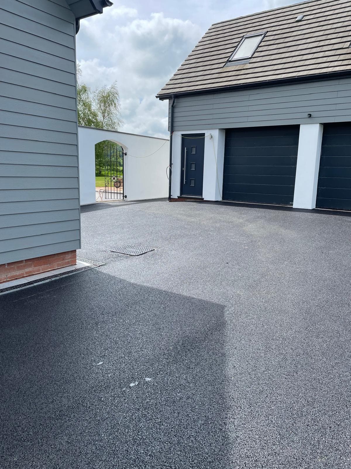Beautiful domestic driveway completed by Kennford Tarmacadam