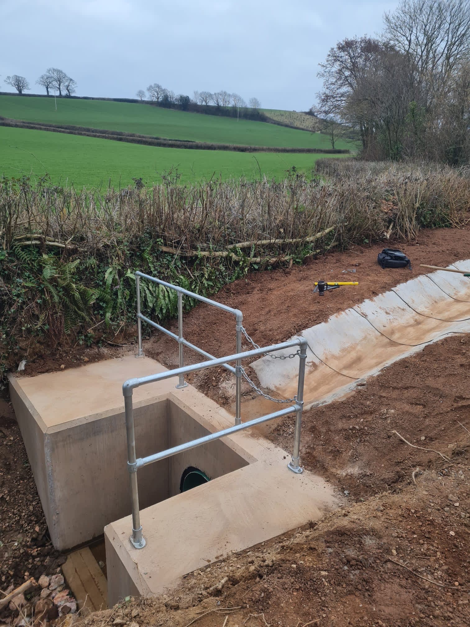 Drainage installation work